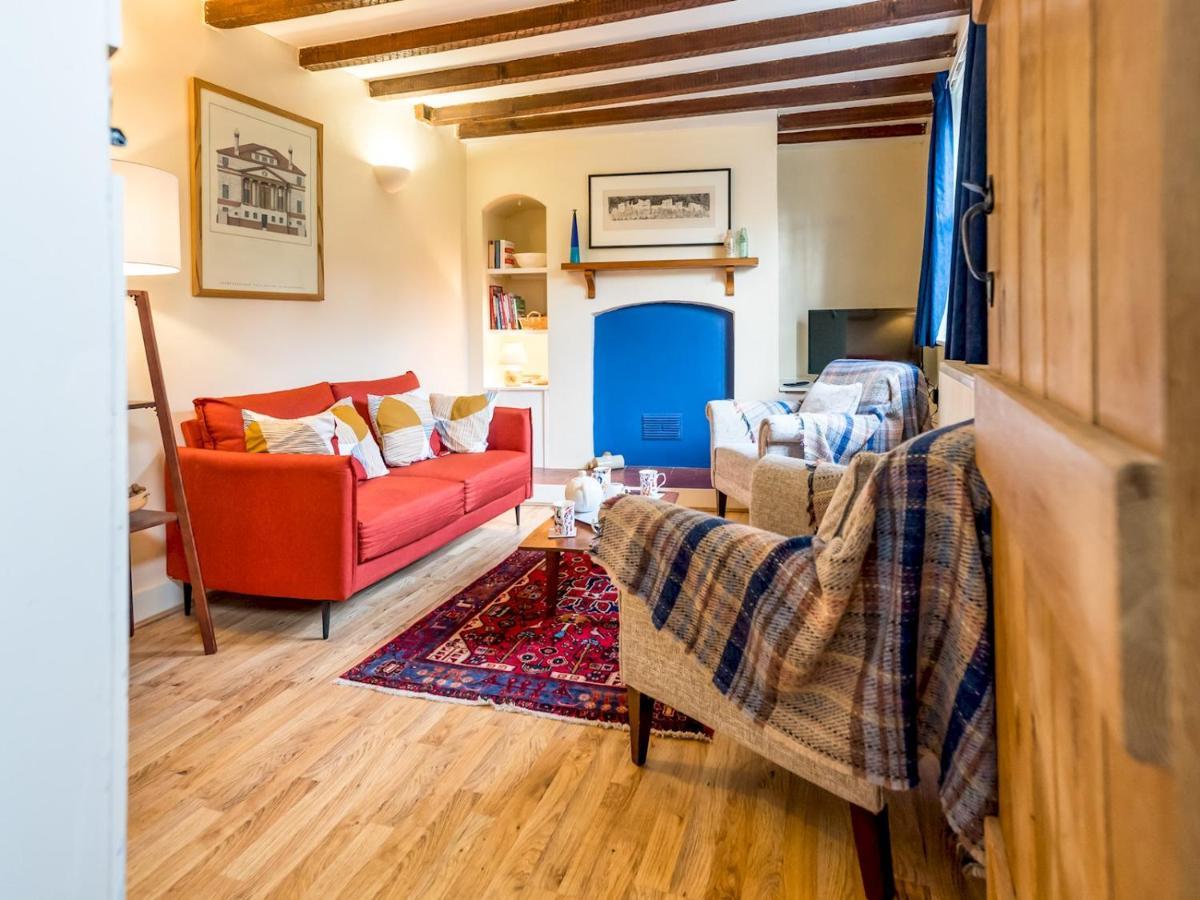 Pass The Keys Cosy 2 Bedroom Victorian Cottage Ludlow Luaran gambar